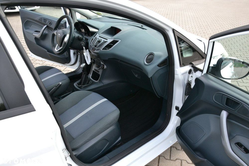 Ford Fiesta - 19