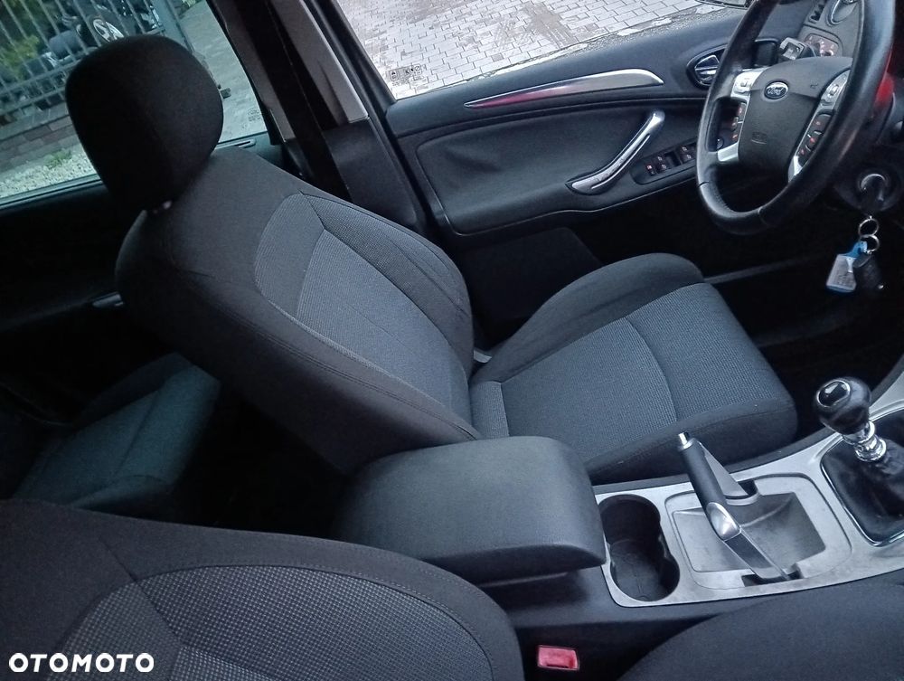 Ford S-Max 2.5 Titanium - 18