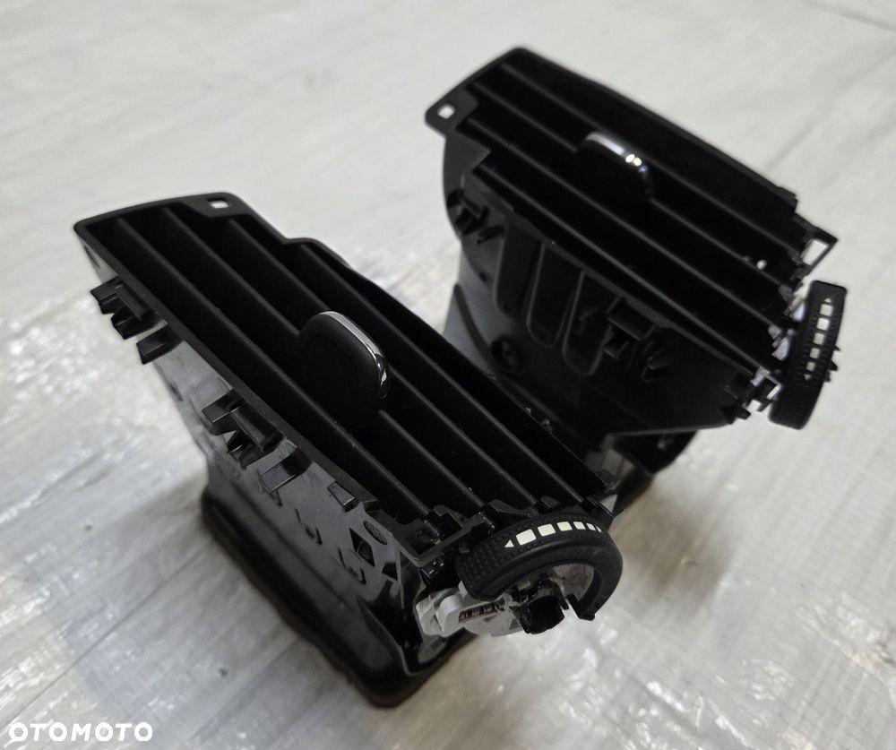 KRATKA WLOT POWIETRZA NAWIEWU W DESCE OPEL ASTRA K V 39079555 39079556 - 3