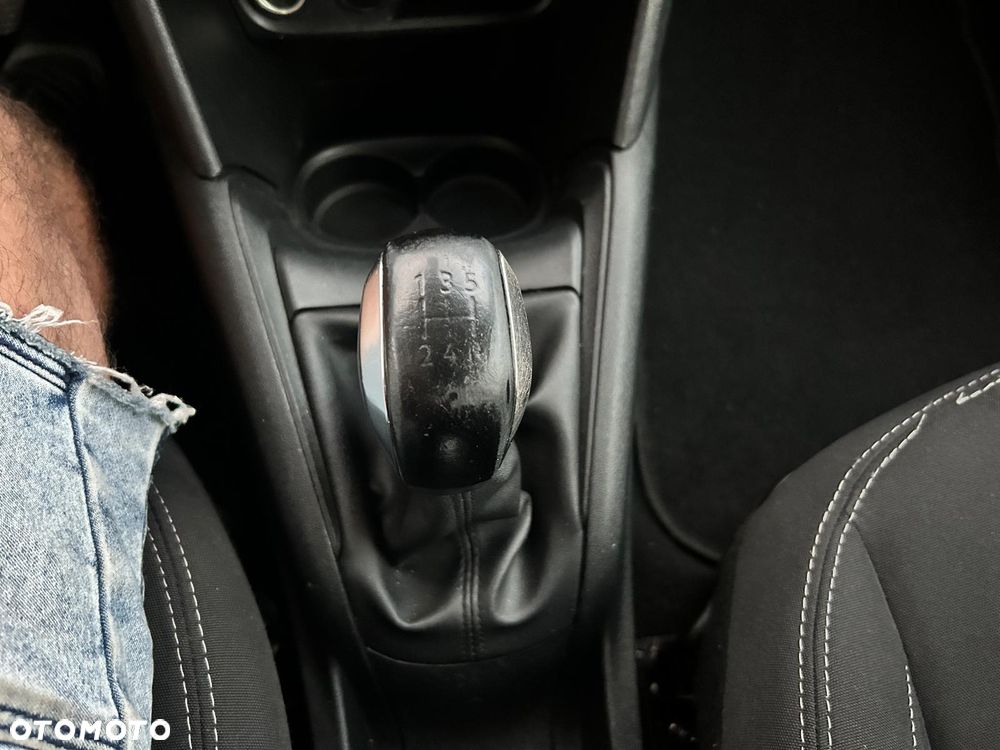 Peugeot 208 1.2 VTi Allure - 37