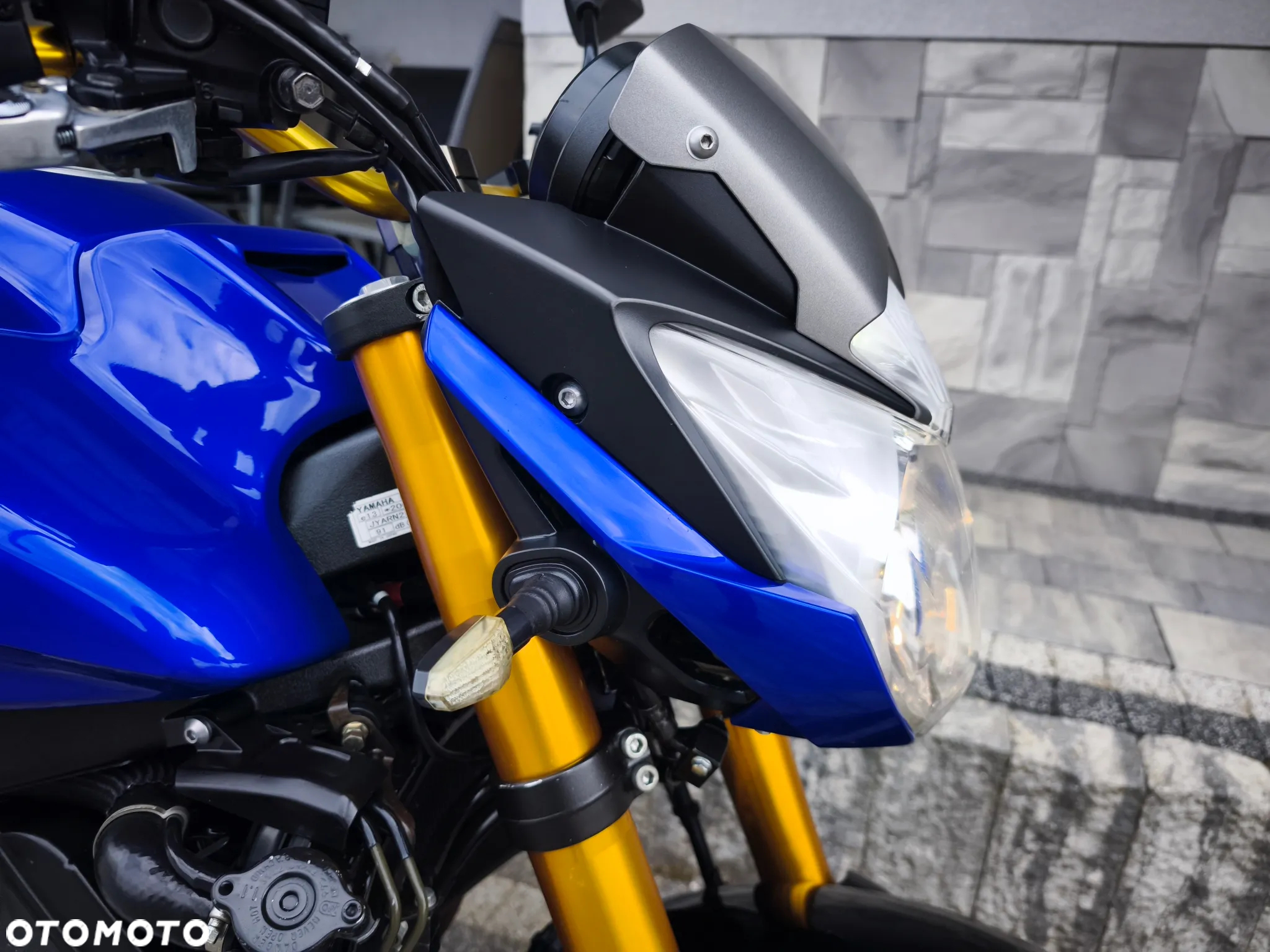 Yamaha FZ8 - 6