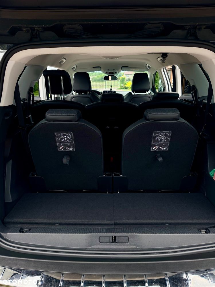 Peugeot 5008 1.5 BlueHDi Allure S&S EAT8 - 18
