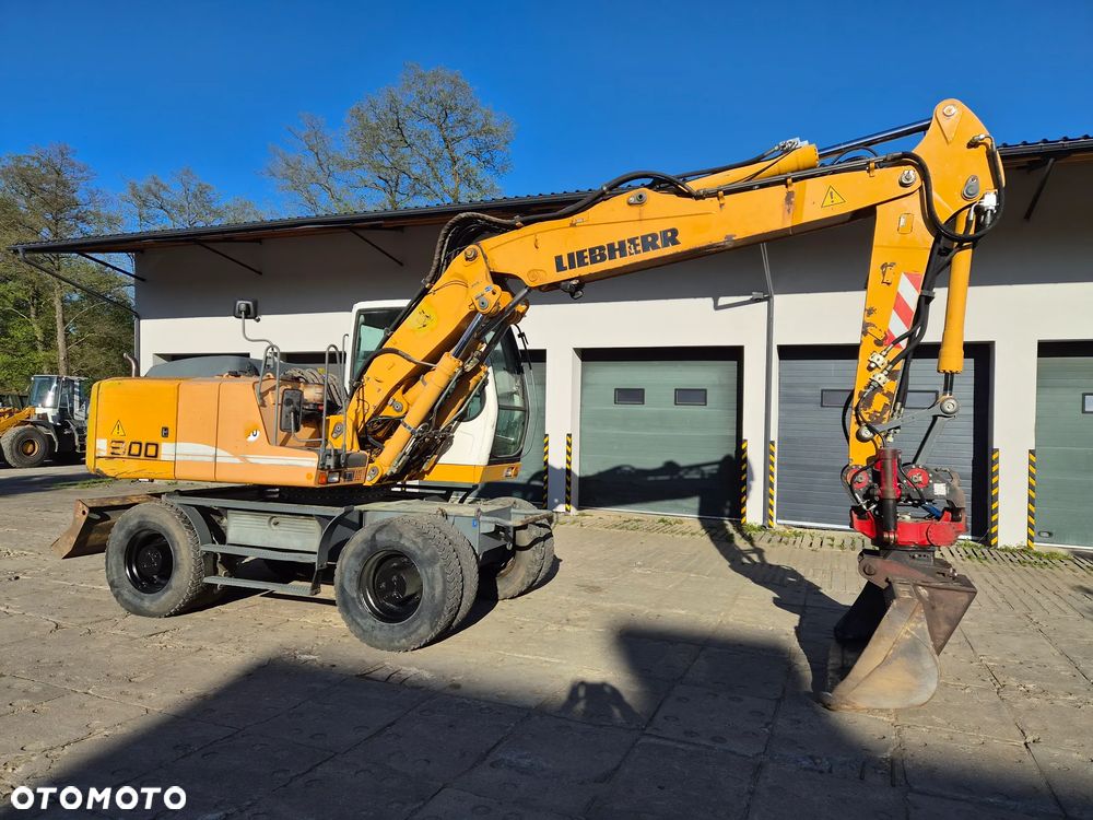 Liebherr A900C - 1