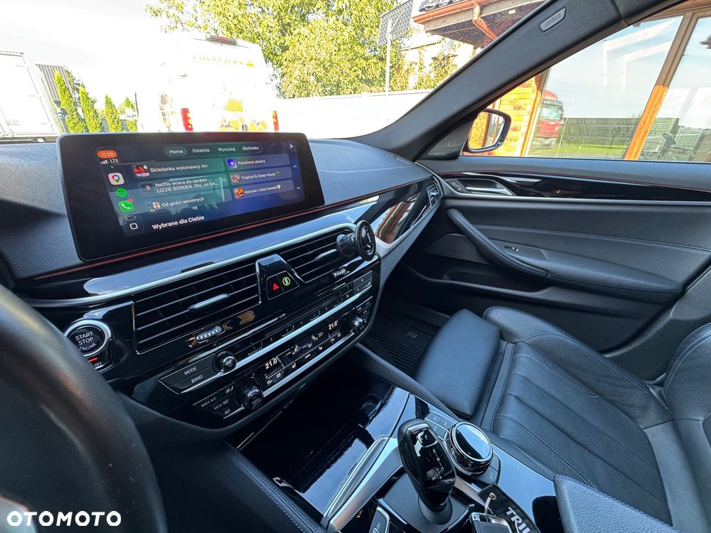 BMW Seria 5 530i xDrive M Sport Edition - 17