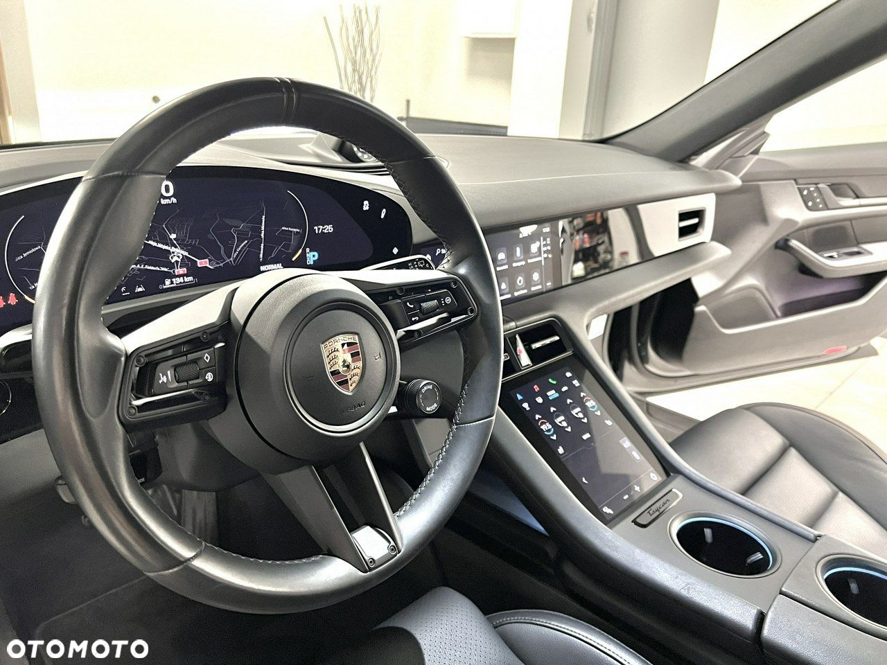Porsche Taycan Sport Turismo Performance Plus - 34