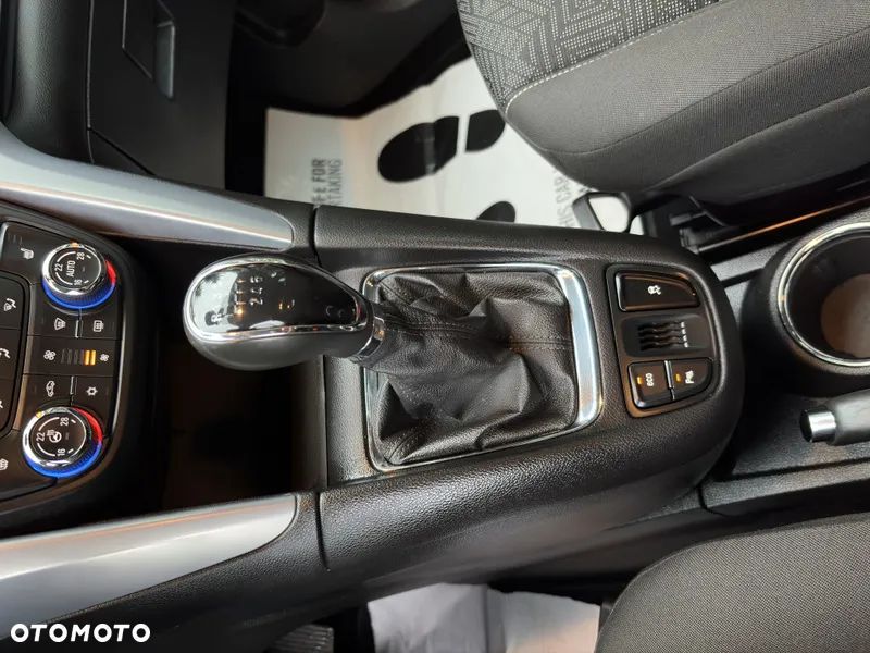 Opel Zafira 1.4 Turbo Business Edition - 12