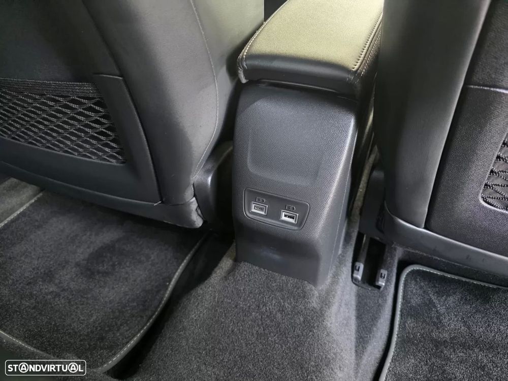 Peugeot e-2008 - 25