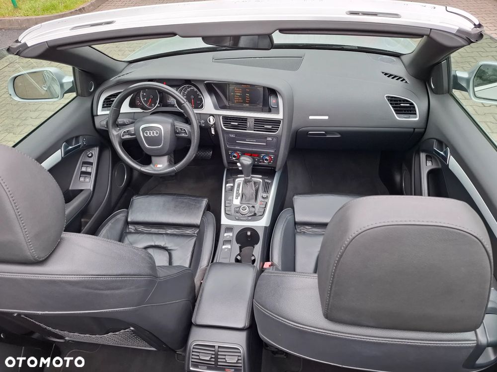 Audi A5 Cabrio - 37