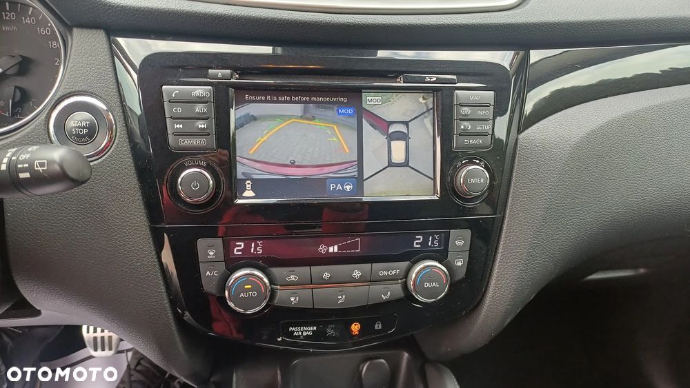 Ferrari 400 ver-1-5-dci-tekna - 14