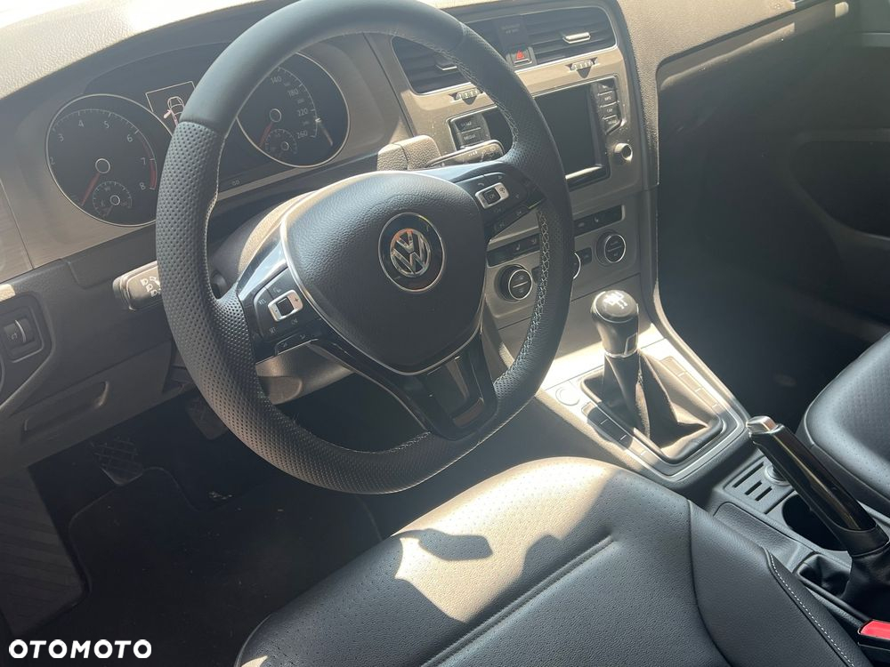 Volkswagen Golf - 13