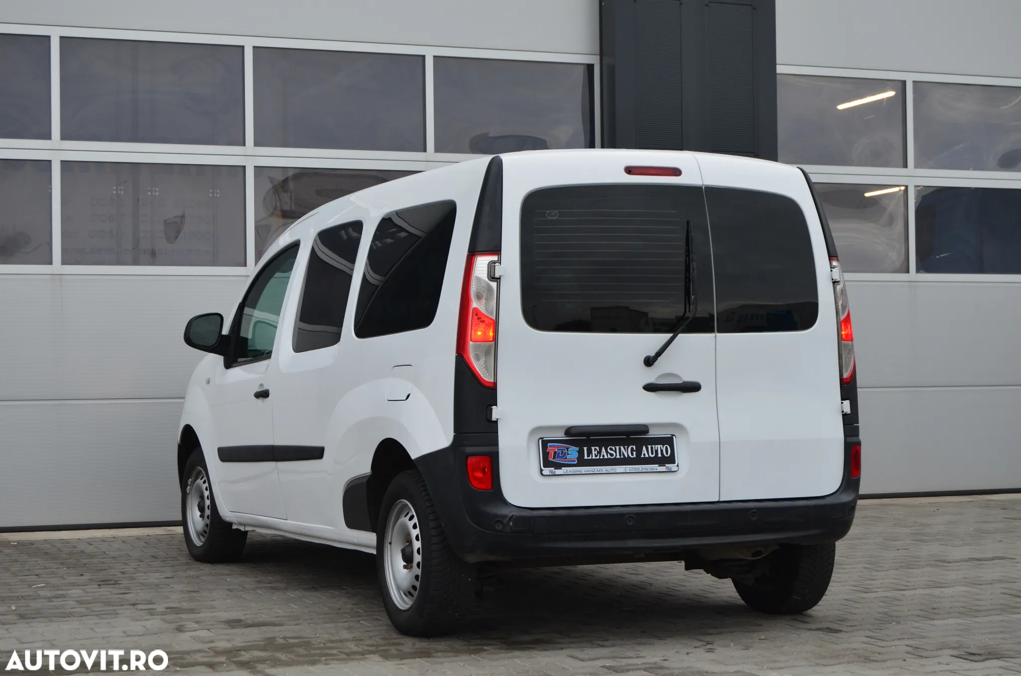 Renault Kangoo dCi 90 FAP Grand - 8