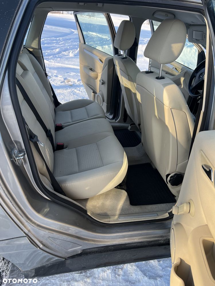 Mercedes-Benz Klasa B 200 Autotronic - 13