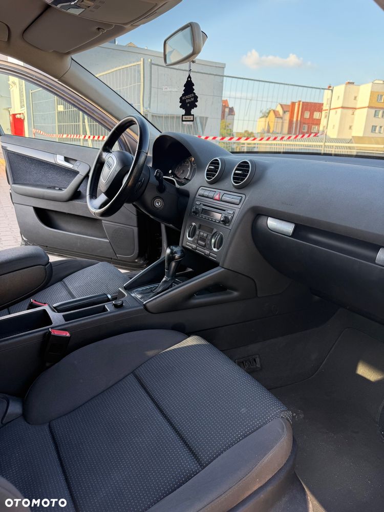Audi A3 Sportback - 14