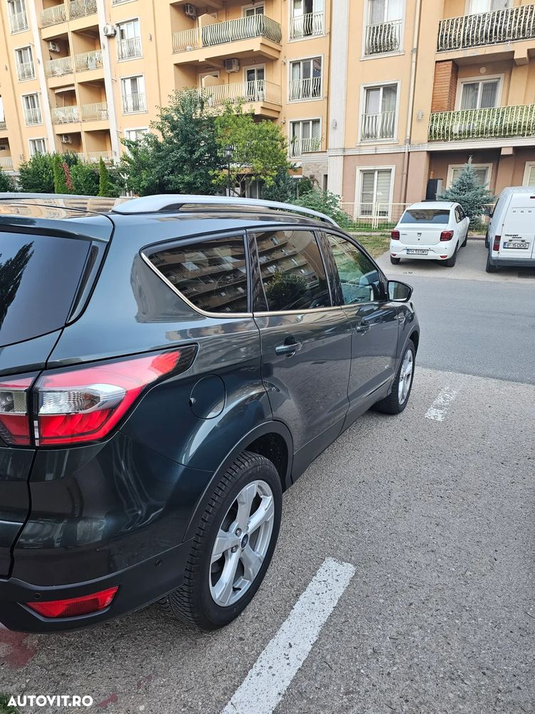 Ford Kuga 2.0 TDCi 4WD Powershift Titanium - 8
