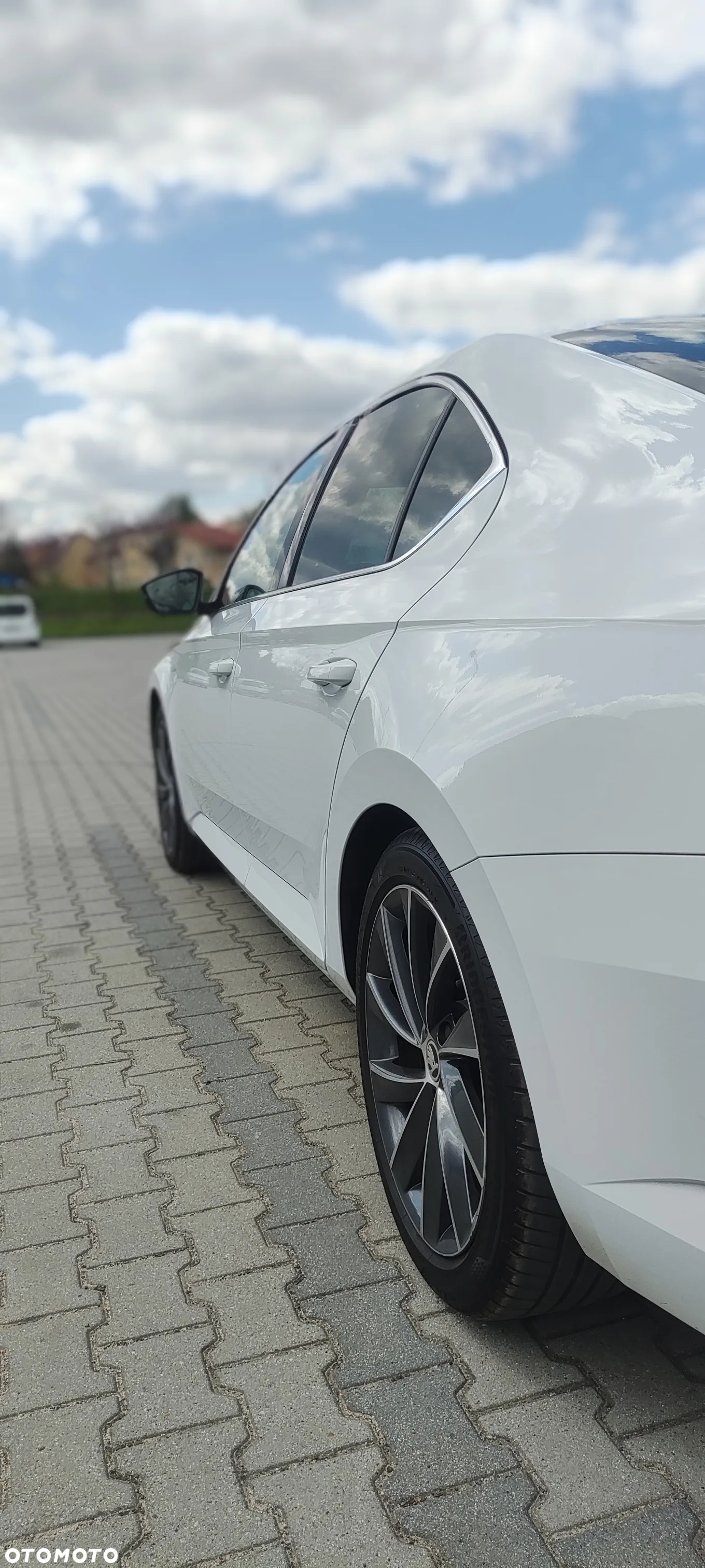 Skoda Superb 1.8 TSI L&K DSG - 3