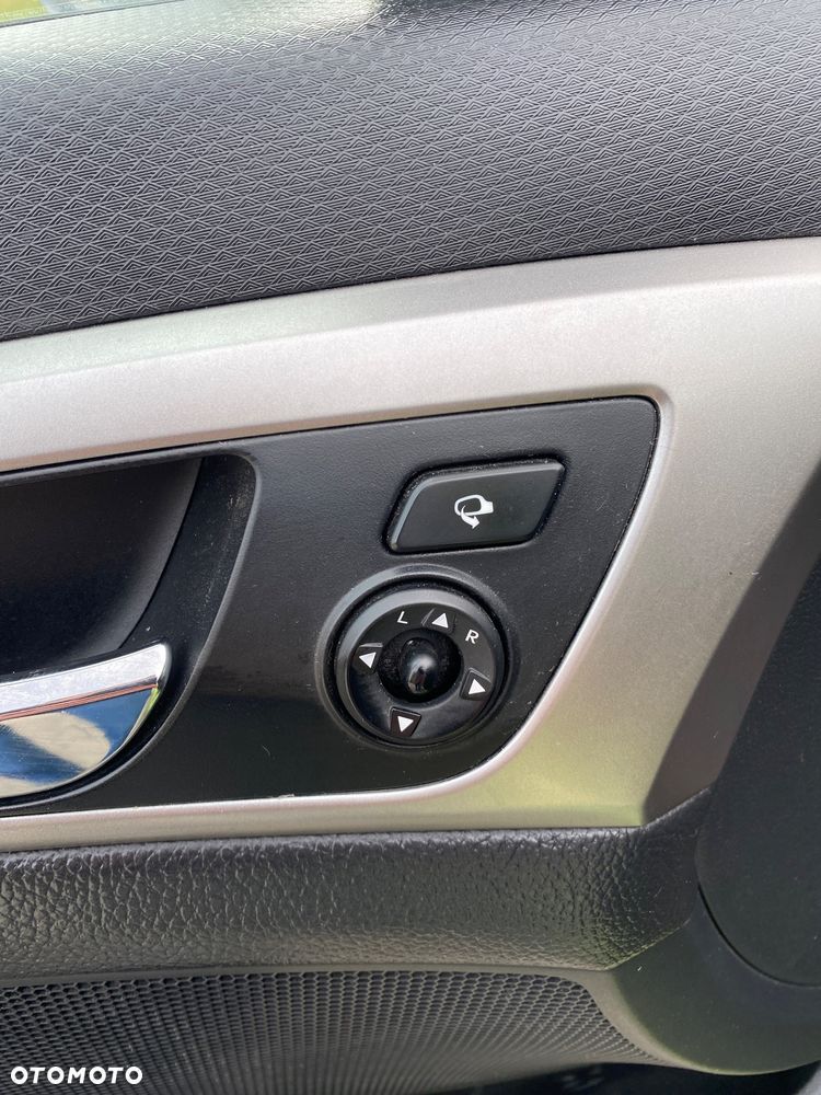 Hyundai Veloster 1.6 GDI Style - 34