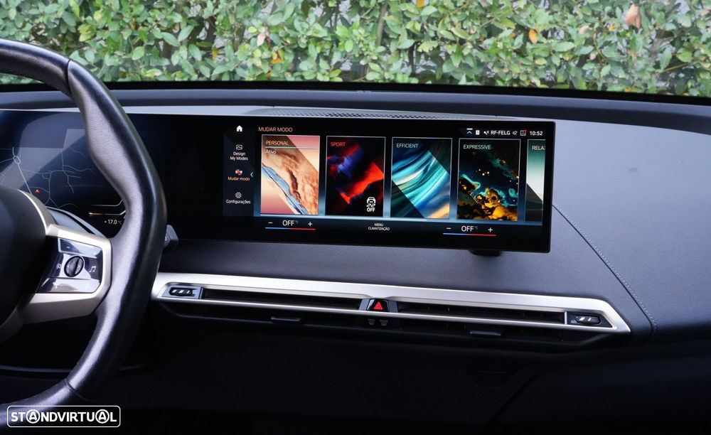 BMW iX xDrive 40 Pack Desportivo - 7