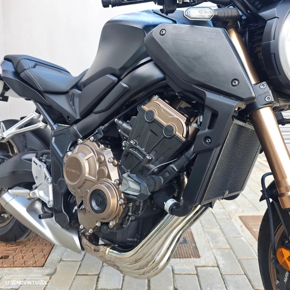 Honda CB 650R - 12