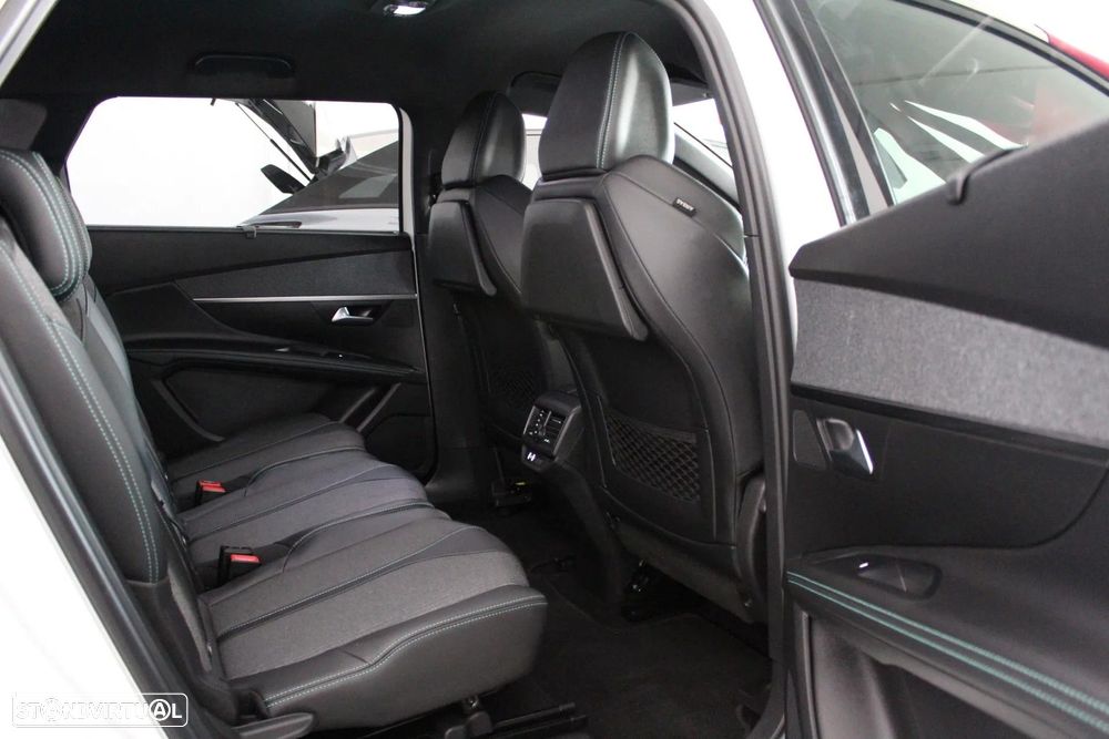 Peugeot 5008 1.2 PureTech Allure Pack EAT8 - 16
