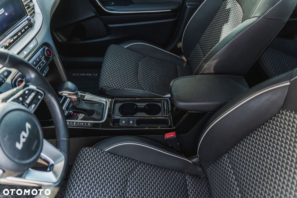 Kia XCeed - 24