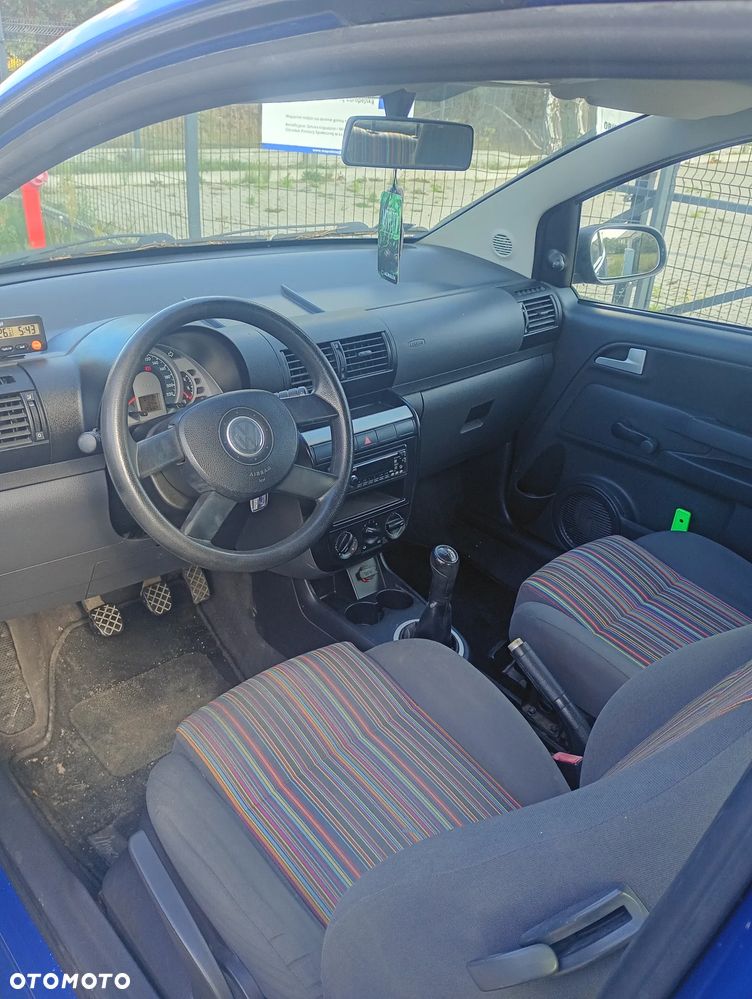 Volkswagen Fox 1.2 - 9