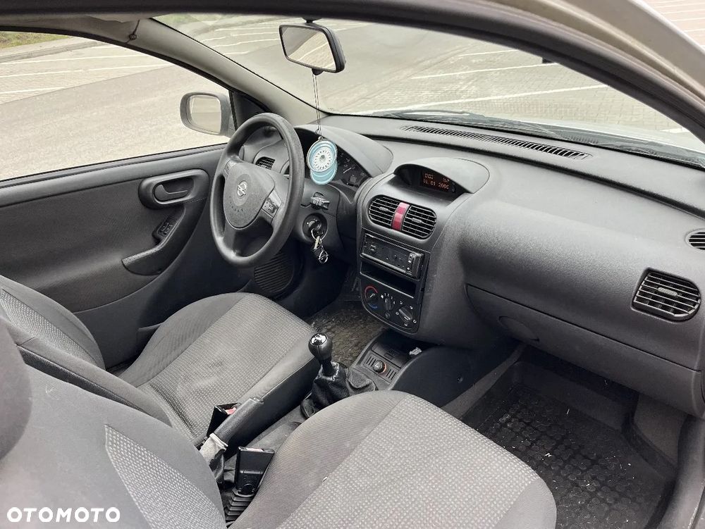 Opel Corsa 1.2 16V Enjoy - 6