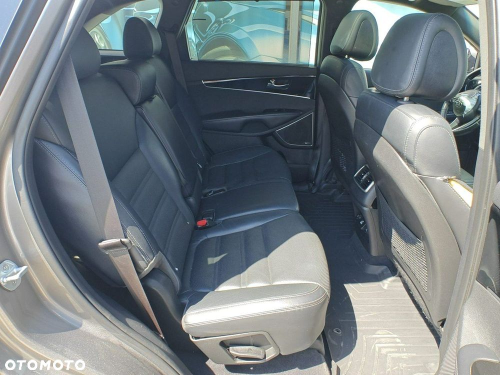 Kia Sorento - 22
