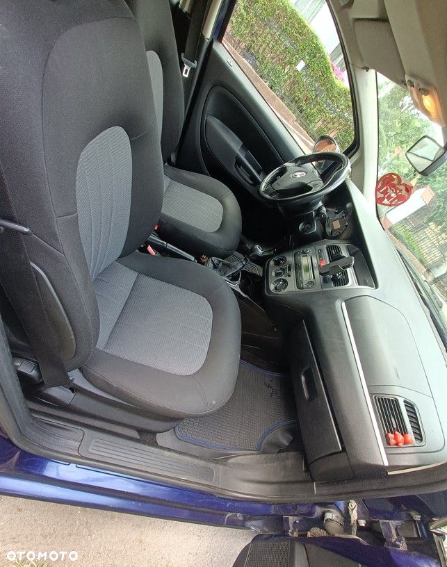Fiat Linea 1.4 Dynamic - 14