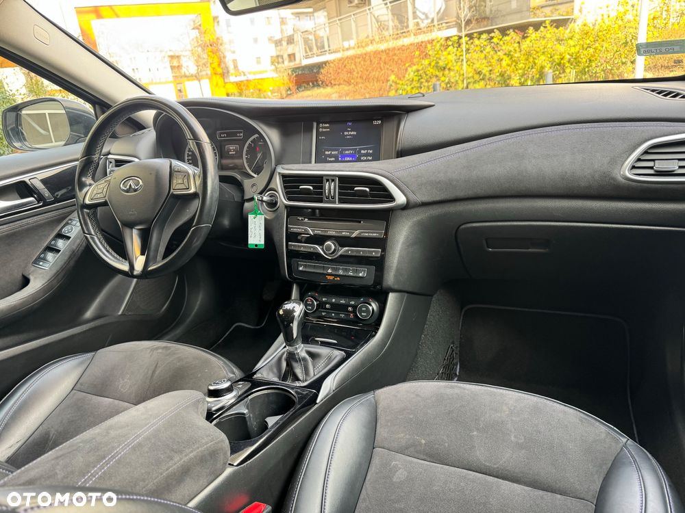 Infiniti Q30 1.5d Premium - 22
