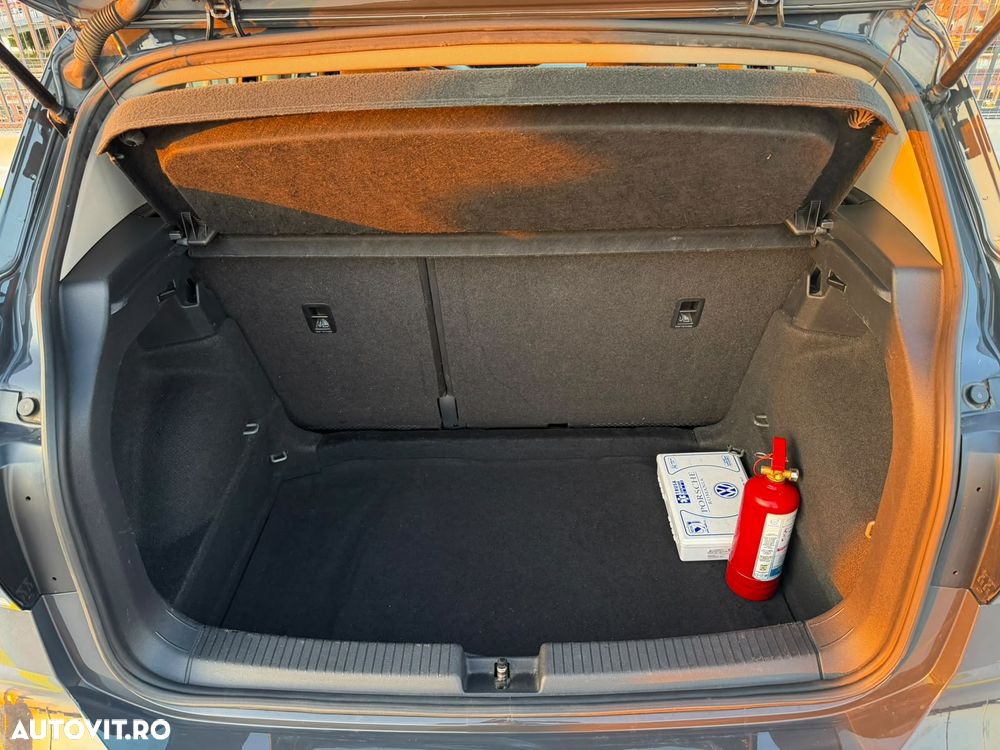Volkswagen T-Cross 1.6 TDI Base - 14