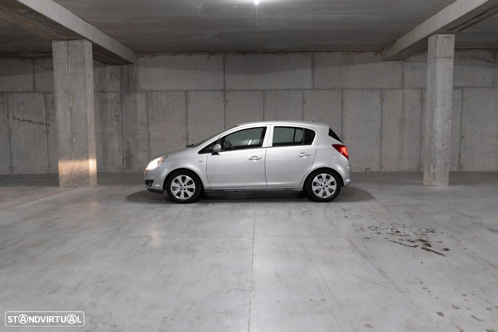 Opel Corsa 1.2 inTouch - 11