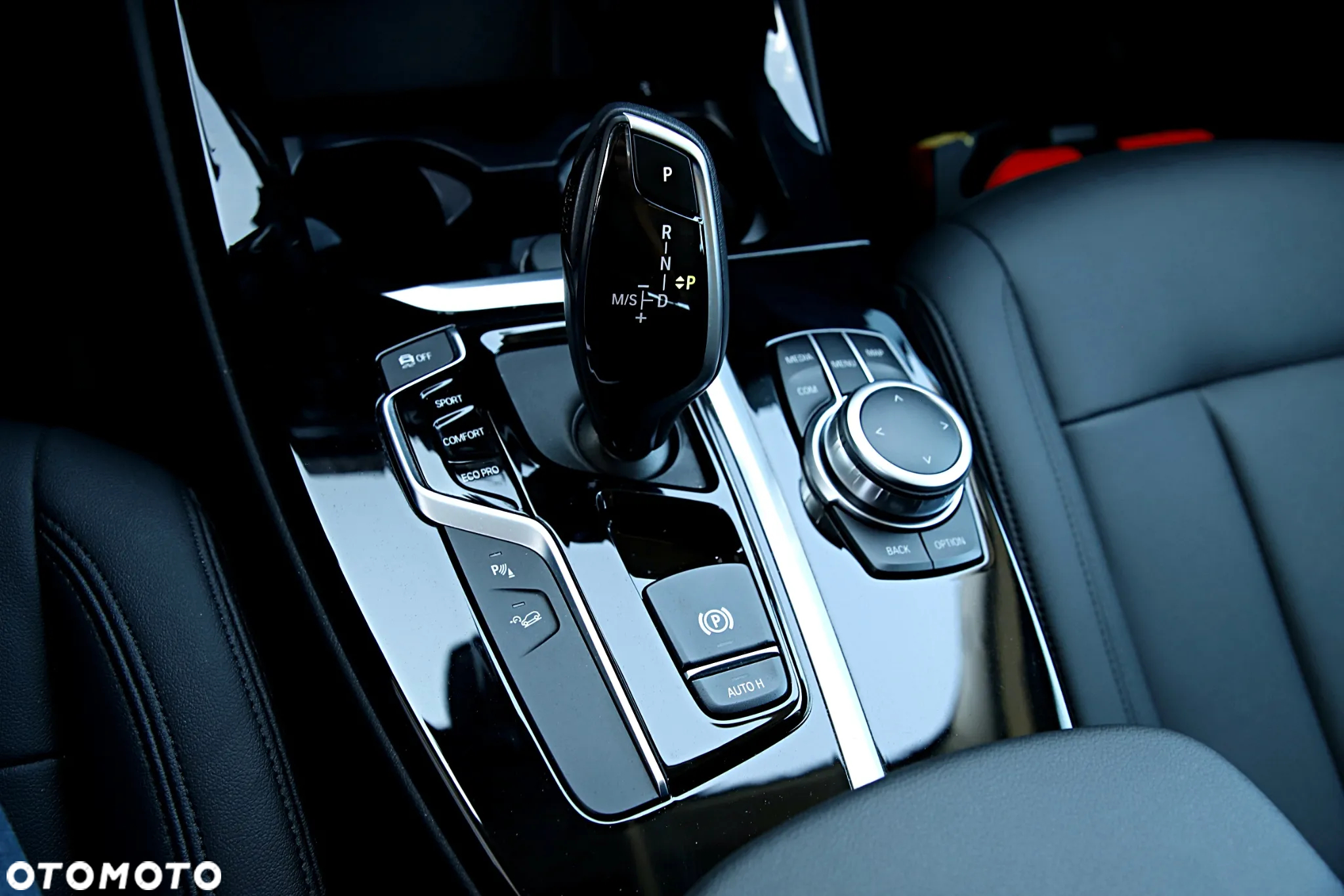 BMW X3 xDrive20i GPF Advantage - 27