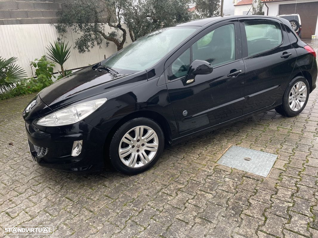 Peugeot 308 1.6 HDi Executive - 3