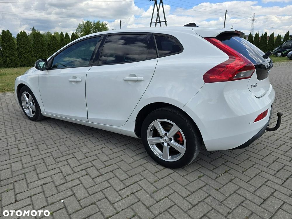 Volvo V40 - 15