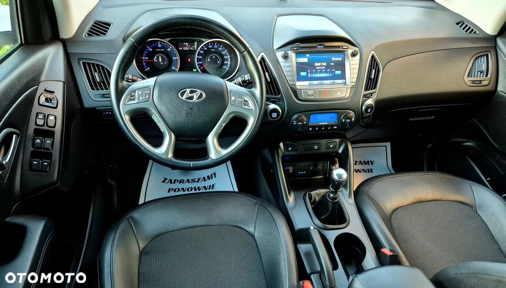 Hyundai ix35 1.7 CRDi 2WD Fifa World Cup Edition - 24