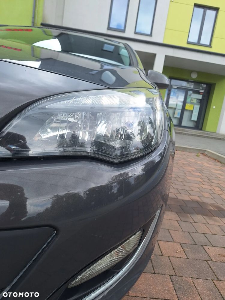 Opel Astra 1.7 CDTI Cosmo - 13
