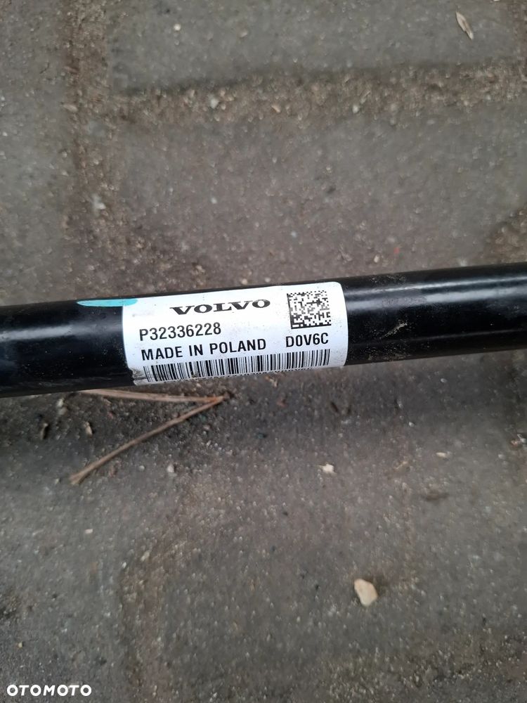 VOLVO XC40 - PÓŁOŚ LEWY TYŁ 32336228 - 2