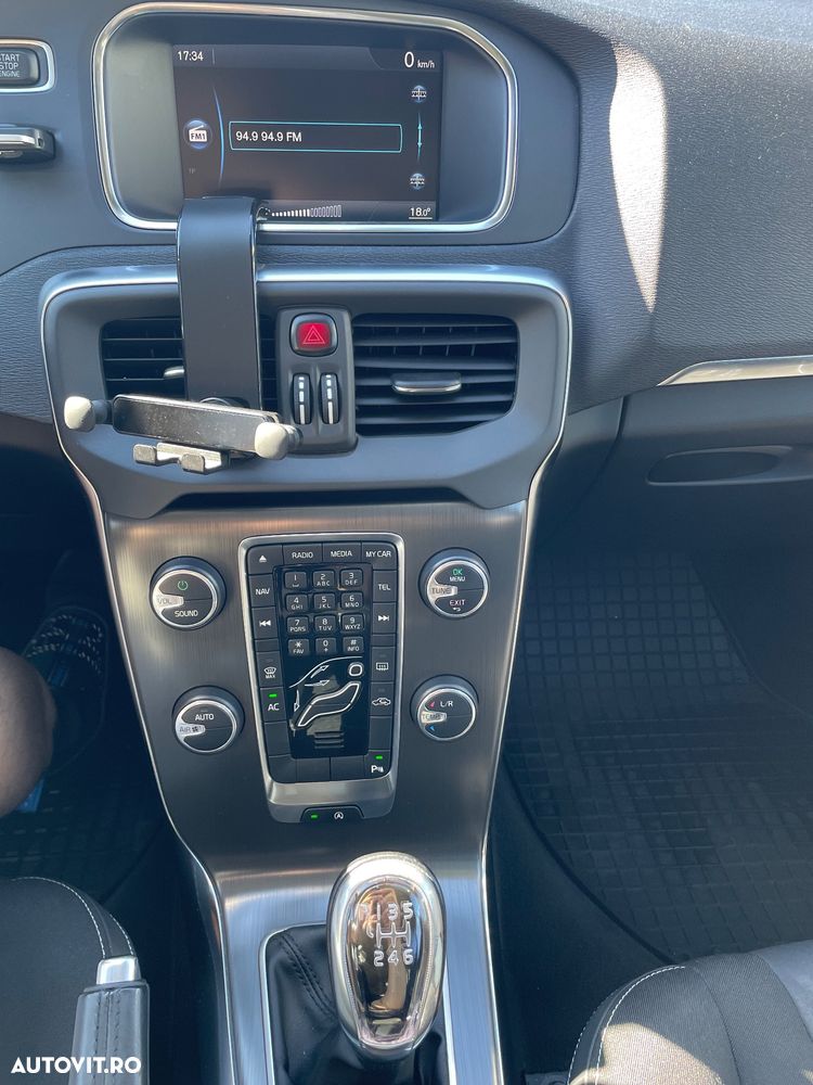 Volvo V40 - 17