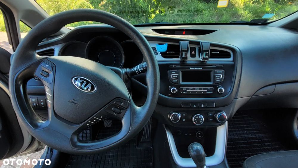 Kia Ceed - 6