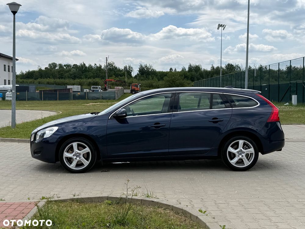 Volvo V60 D2 Momentum - 20