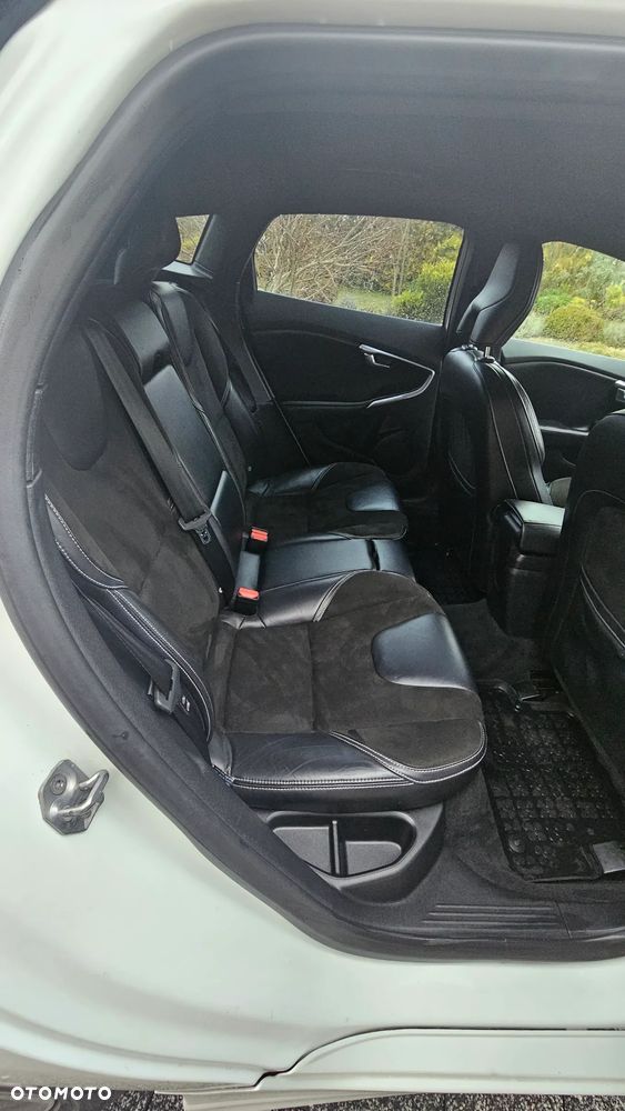 Volvo V40 D2 Drive-E R-Design Kinetic - 10