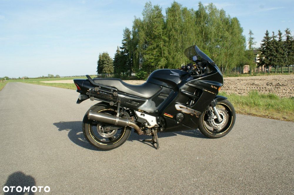 Honda CBR - 9