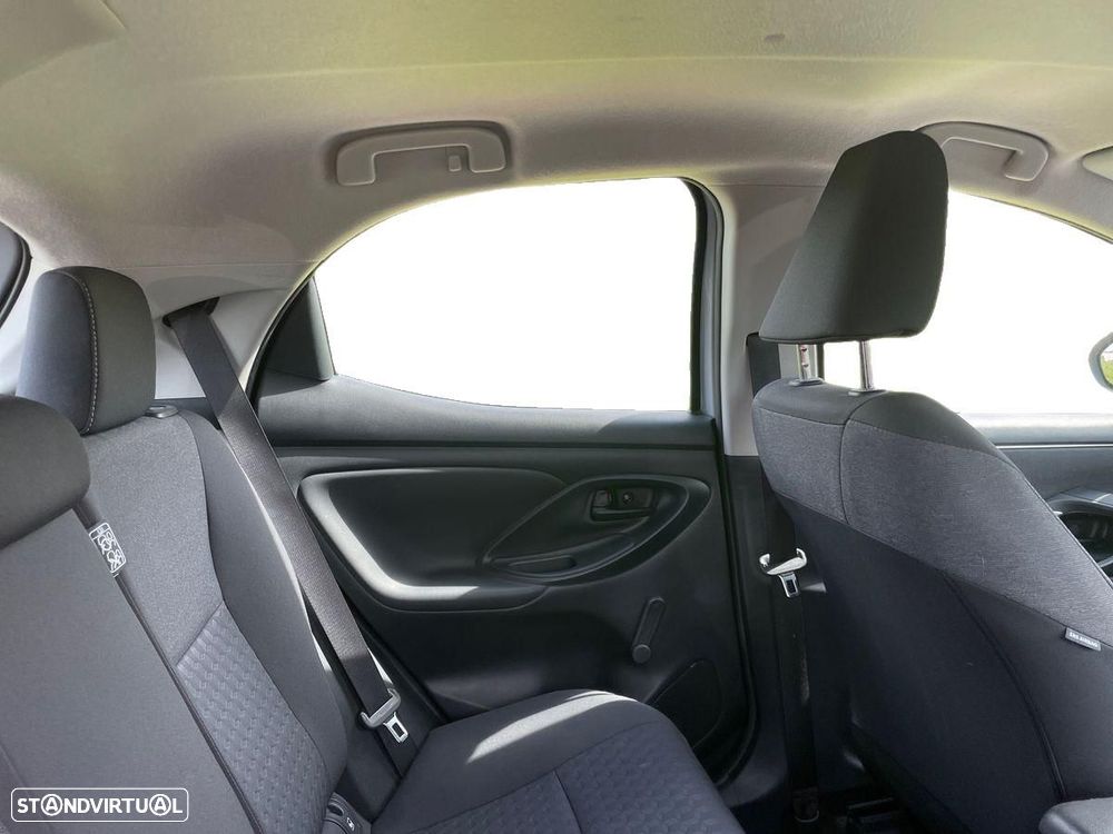 Toyota Yaris - 14