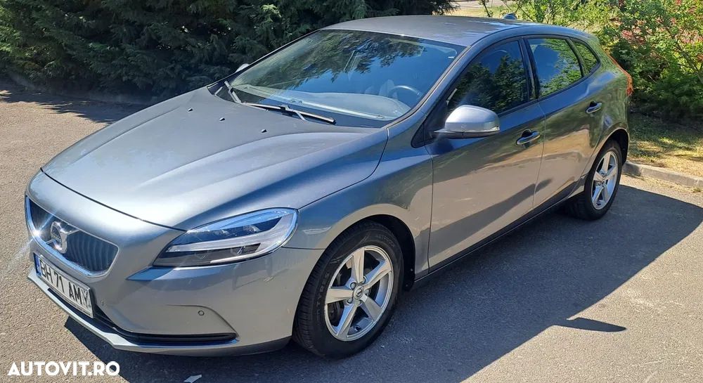 Volvo V40 D2 Aut. Momentum - 2