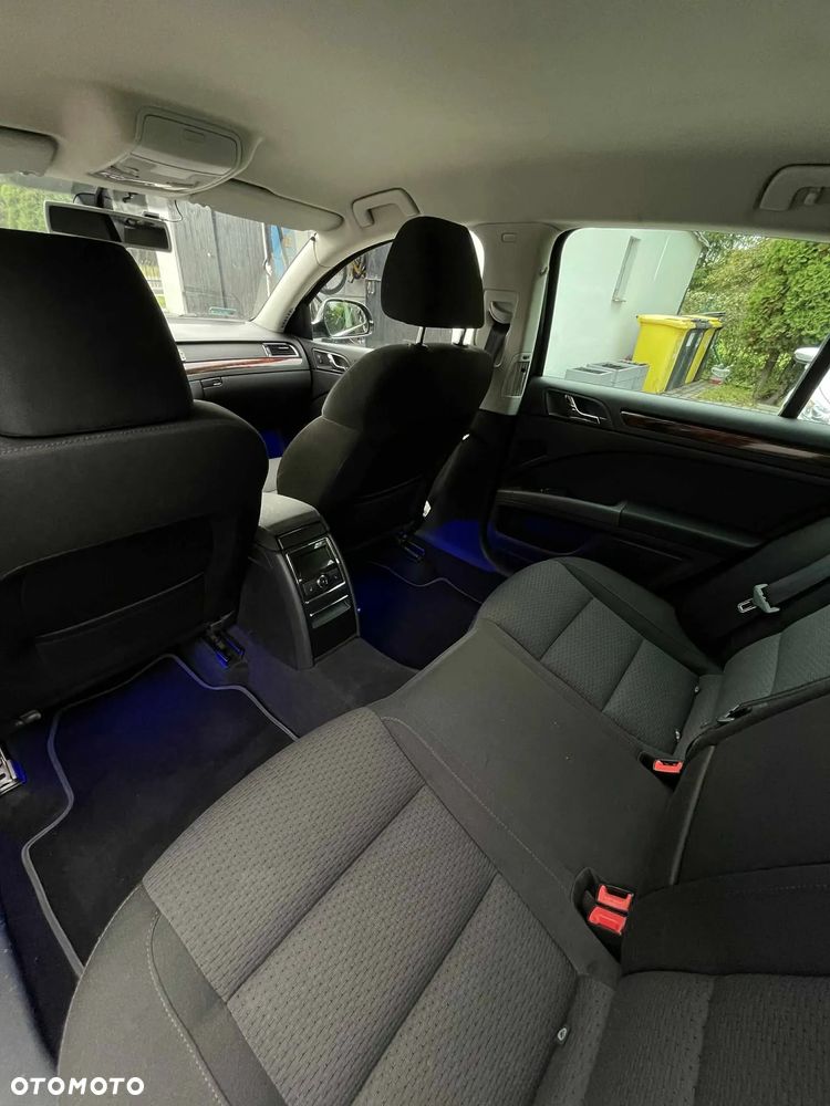 Skoda Superb 2.0 TDI Elegance - 16