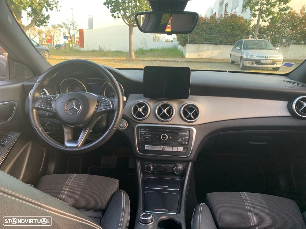 Mercedes-Benz CLA 180 - 20