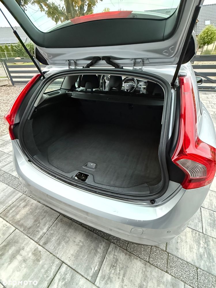 Volvo V60 D4 Drive-E Kinetic - 18
