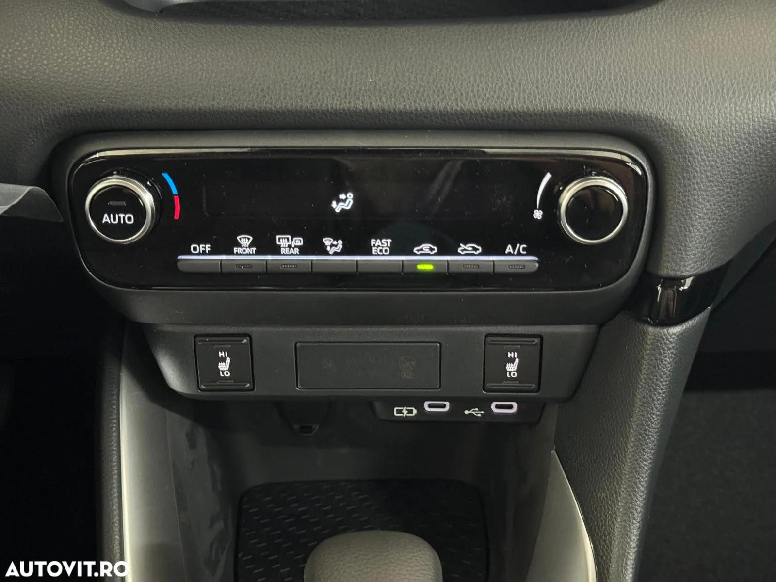 Toyota Yaris - 17