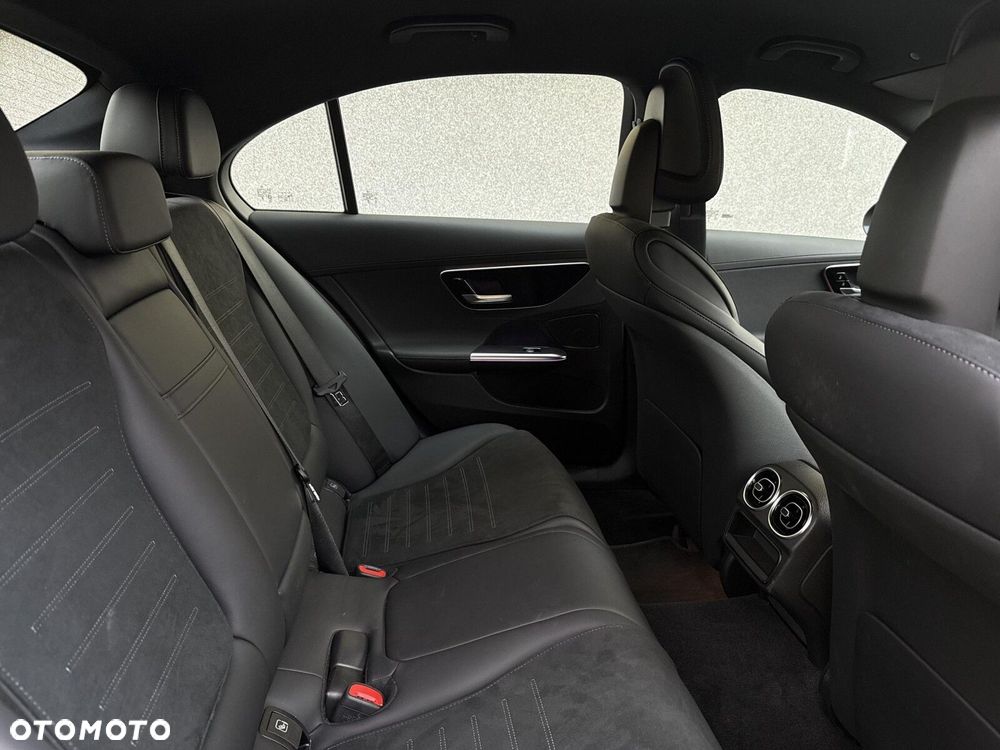 Mercedes-Benz Klasa C - 19