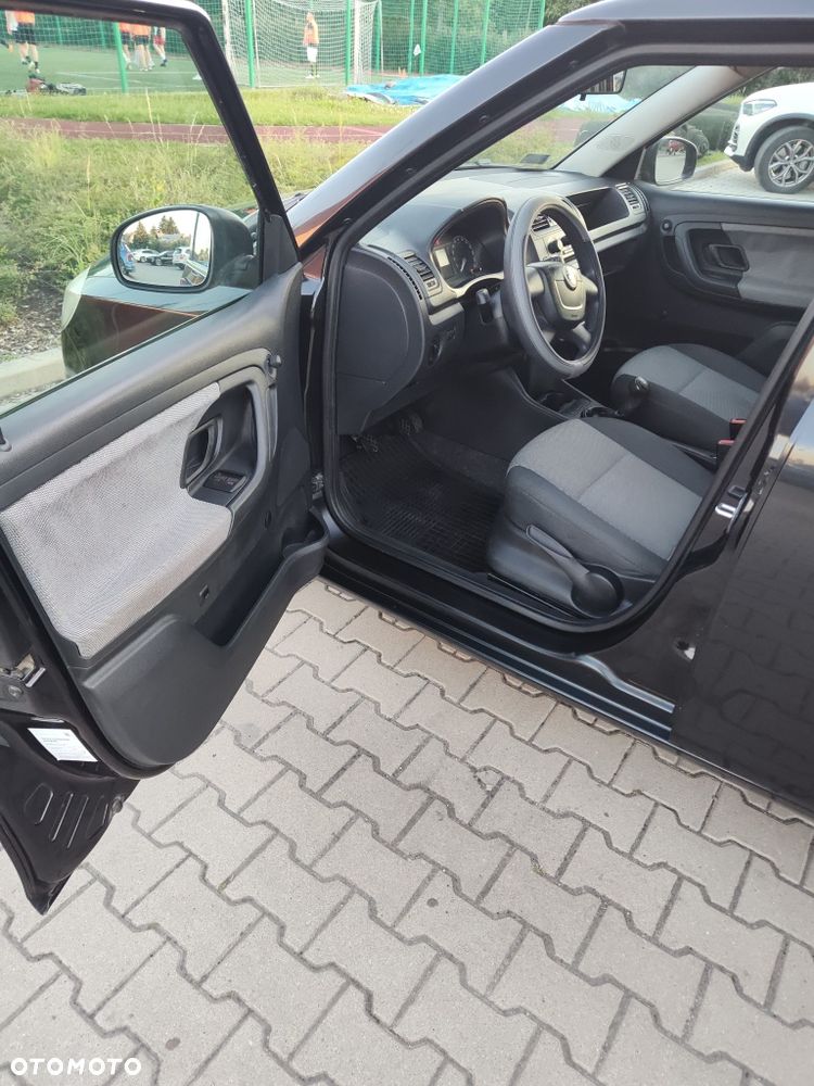 Skoda Fabia - 6